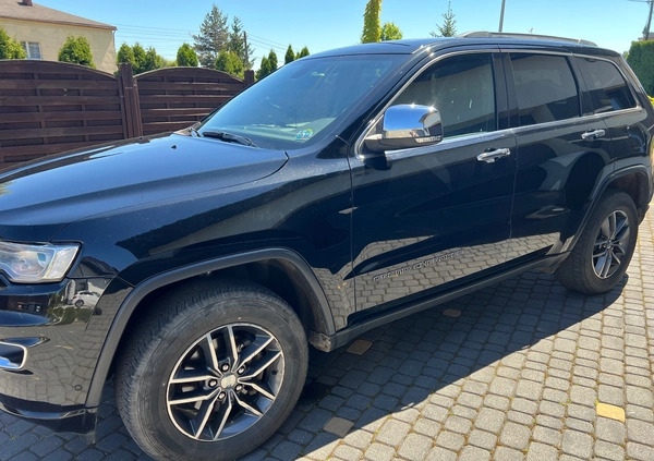 Jeep Grand Cherokee cena 109000 przebieg: 109000, rok produkcji 2018 z Gdynia małe 781